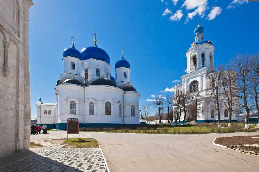 Монастыри владимирской божьей матери. Храм Андрея Боголюбского село Боголюбово. Боголюбский монастырь храм Рождества Богородицы.